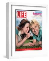 Actors Rachel McAdams and Owen Wilson Outdoors Lying on Lawn, July 1, 2005-Karina Taira-Framed Photographic Print