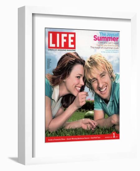 Actors Rachel McAdams and Owen Wilson Outdoors Lying on Lawn, July 1, 2005-Karina Taira-Framed Photographic Print