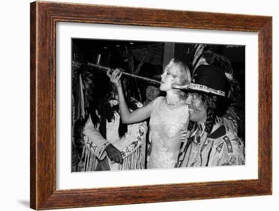 Actress Carroll Baker at the Premiere of the Film "Cheyenne Autumn", Paris, 29 October 1964-null-Framed Photo