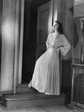 Actress Katharine Hepburn in Costume on the Set of Her Broadway Play "The  Philadelphia Story"' Premium Photographic Print - Alfred Eisenstaedt |  AllPosters.com