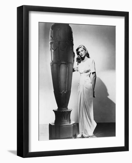 Actress Lauren Bacall born September 16th, 1924 in New York as Betty Joan Perske, here 1947 (b/w ph-null-Framed Photo