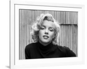 Actress Marilyn Monroe at Home-Alfred Eisenstaedt-Framed Premium Photographic Print