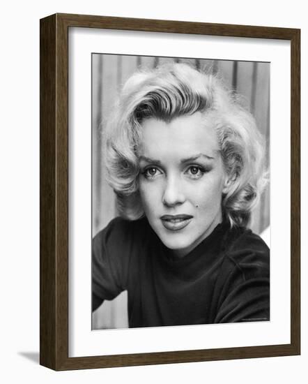 Actress Marilyn Monroe at Home-Alfred Eisenstaedt-Framed Premium Photographic Print