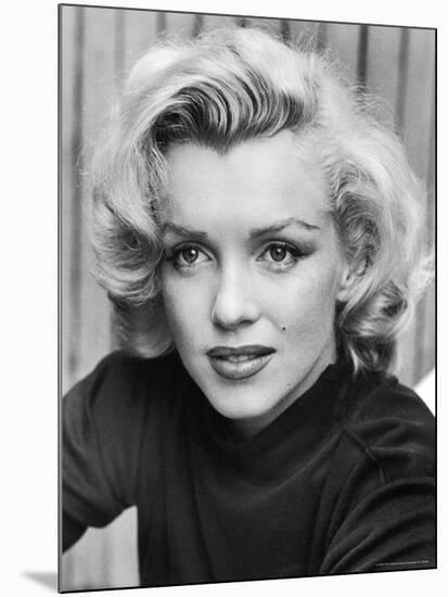 Actress Marilyn Monroe at Home-Alfred Eisenstaedt-Mounted Premium Photographic Print