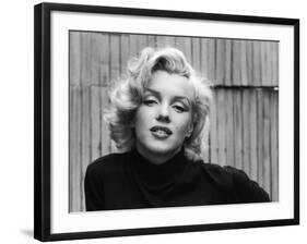 Actress Marilyn Monroe-Alfred Eisenstaedt-Framed Premium Photographic Print