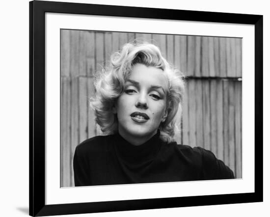 Actress Marilyn Monroe-Alfred Eisenstaedt-Framed Premium Photographic Print