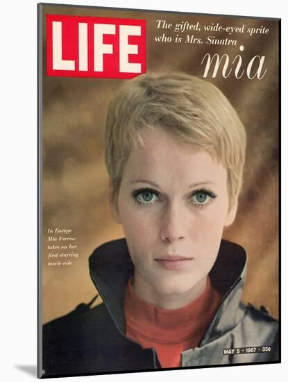 Actress Mia Farrow, May 5, 1967-Alfred Eisenstaedt-Mounted Photographic Print