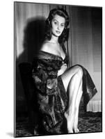 Actress Sophia Loren in 1957-null-Mounted Photo