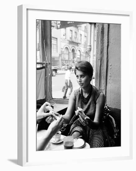 Actress Sophia Loren-Peter Stackpole-Framed Premium Photographic Print