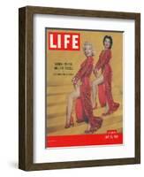 Actresses Marilyn Monroe and Jane Russell in Scene from "Gentlemen Prefer Blondes", May 25, 1953-Ed Clark-Framed Photographic Print