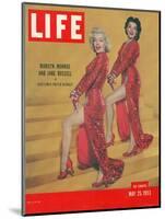 Actresses Marilyn Monroe and Jane Russell in Scene from "Gentlemen Prefer Blondes", May 25, 1953-Ed Clark-Mounted Photographic Print