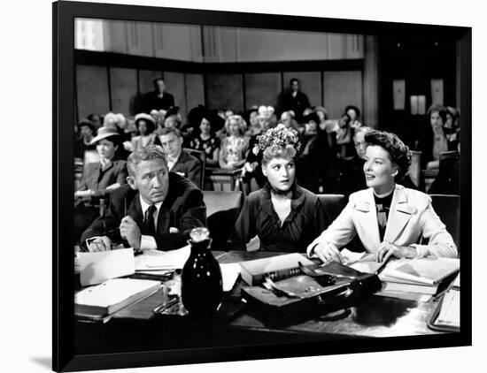 ADAM'S RIB, 1949 directed by GEORGE CUKOR with Spencer Tracy, Judy Holliday and Katharine Hepburn (-null-Framed Photo