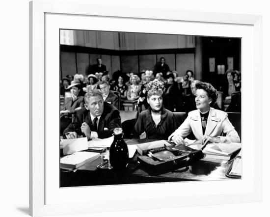 ADAM'S RIB, 1949 directed by GEORGE CUKOR with Spencer Tracy, Judy Holliday and Katharine Hepburn (-null-Framed Photo