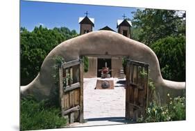 Adobe Gates El Santuario de Chimayo New Mexico-George Oze-Mounted Premium Photographic Print