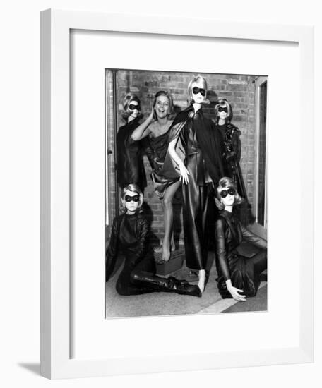 Aeries the Avengers with Honor Blackman, as Cathy Gale October 29, 1963-null-Framed Photo