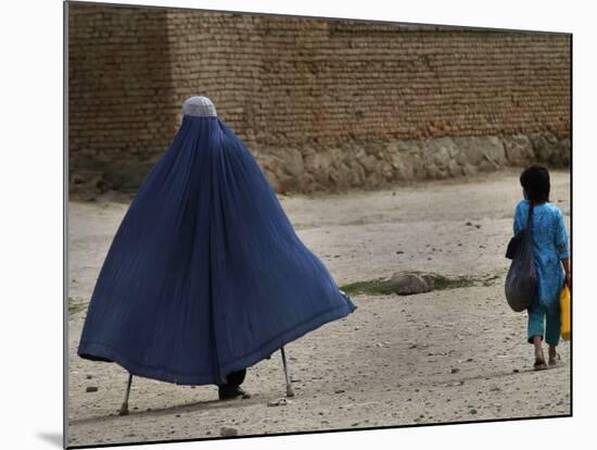 Afghan Girl Carries the Ration of Her Mother, a Victim of Land Mines, in Kabul, Afghanistan-null-Mounted Photographic Print