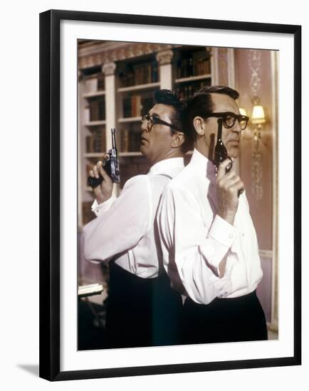 Ailleurs l'herbe est plus verte (The Grass is Greener) by Stanley Donen with Robert Mitchum, Cary G-null-Framed Photo