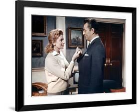 Ailleurs l'herbe est plus verte THE GRASS IS GREENER by StanleyDonen with Deborah Kerr and Robert M-null-Framed Photo