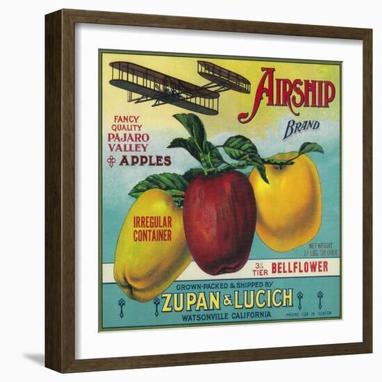 Airship Apple Crate Label - Watsonville, CA-Lantern Press-Framed Art Print