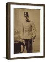 Ak Kaiser Franz Josef I., Standportrait, Uniform, Hochhut, Säbel-null-Framed Photographic Print