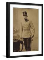 Ak Kaiser Franz Josef I., Standportrait, Uniform, Hochhut, Säbel-null-Framed Photographic Print