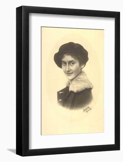 Ak Prinzessin Sophie Von Luxemburg, Mütze, Mantel, Fellkragen-null-Framed Photographic Print