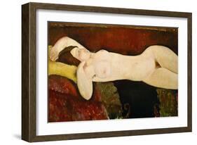 Akt Einer Schlafenden Frau (Le Grand Nu) 1917-Amedeo Modigliani-Framed Giclee Print
