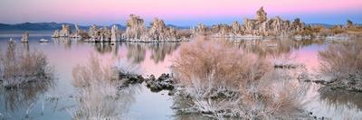 Mono Lake Sunset-Alain Thomas-Photographic Print