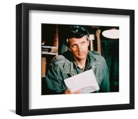 Alan Alda - M*A*S*H-null-Framed Photo