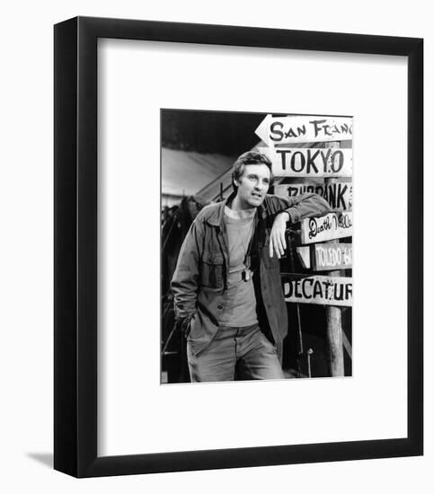 Alan Alda - M*A*S*H-null-Framed Photo