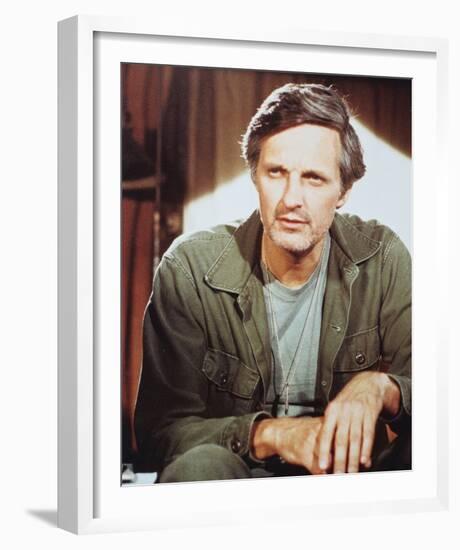 Alan Alda - M*A*S*H-null-Framed Photo