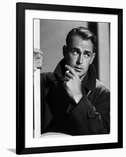 Alan Ladd, 1942-null-Framed Photographic Print