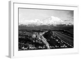 Alaska - Mt McKinley Nat'l Park View of the Mountain-Lantern Press-Framed Art Print