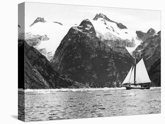 Alaska View - Sailing Along Coast Glacier Views Photograph-Lantern Press-Stretched Canvas