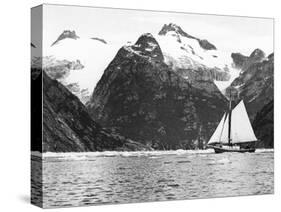 Alaska View - Sailing Along Coast Glacier Views Photograph-Lantern Press-Stretched Canvas