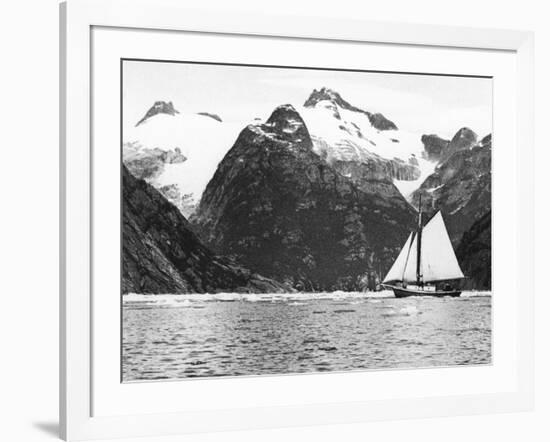 Alaska View - Sailing Along Coast Glacier Views Photograph-Lantern Press-Framed Art Print