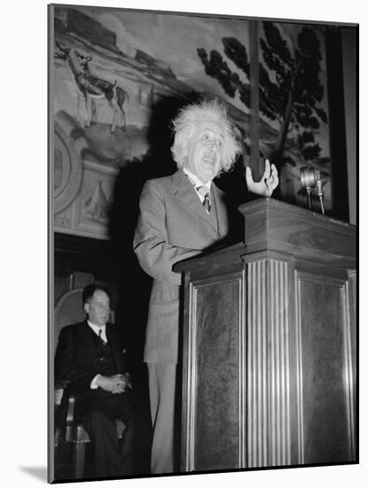Albert Einstein speaking, c.1940-Harris & Ewing-Mounted Photographic Print