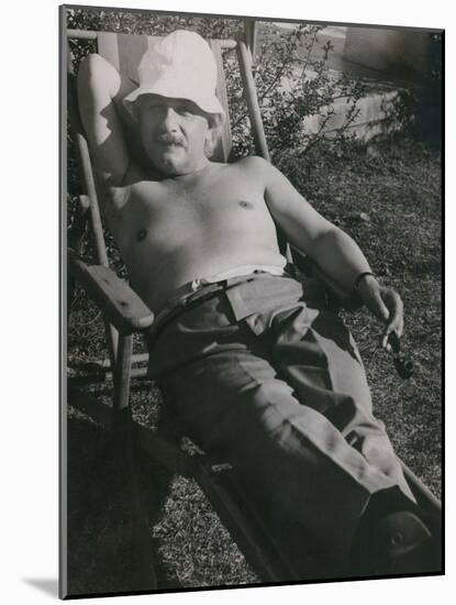 Albert Einstein Sunbathing in 1932-null-Mounted Photo