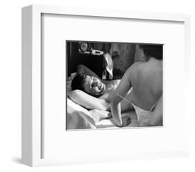 Albert Finney - Saturday Night and Sunday Morning-null-Framed Photo