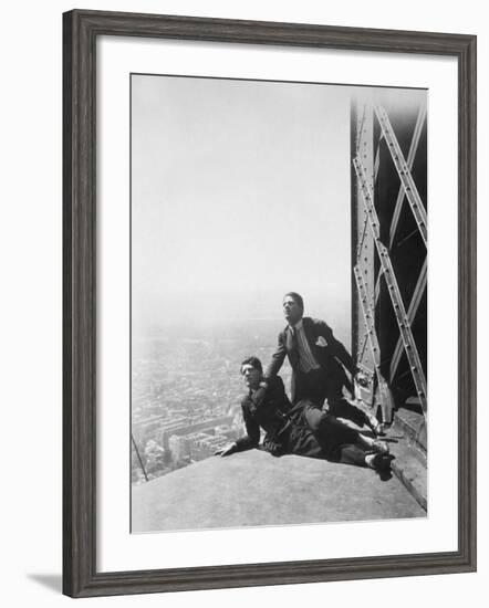 Albert Préjean and Henri Rollan: Paris Qui Dort, 1925-null-Framed Photographic Print