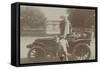 Album photographique : Panhard et Levassor vers 1901 (passagère et son chauffeur)-null-Framed Stretched Canvas