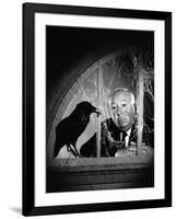 Alfred Hitchcock, photo pour la sortie du fim Les Oiseaux, 1963 (b/w photo)-null-Framed Photo