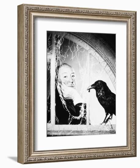 Alfred Hitchcock, The Birds, 1963-null-Framed Photographic Print