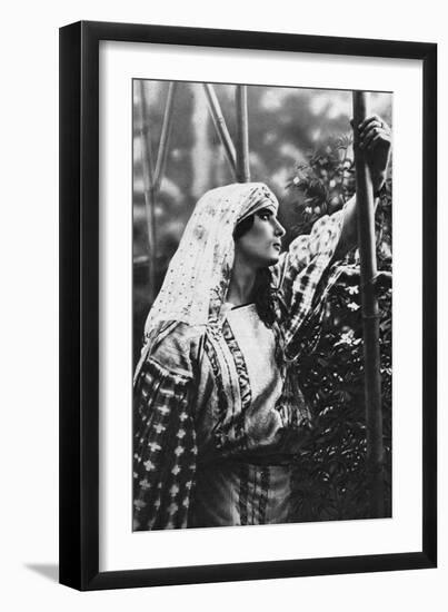 Algerian Woman, 1922-null-Framed Giclee Print