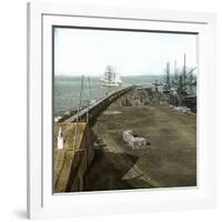 Alicante (Spain), the Pier, Circa 1885-1890-Leon, Levy et Fils-Framed Photographic Print