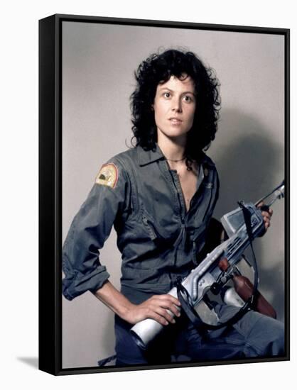 Alien 1979 Directed by Ridley Scott Avec Sigourney Weaver-null-Framed Stretched Canvas