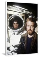 Alien, 1979 directed by Ridley Scott with Ridley Scott with Sigourney Weaver (photo)-null-Framed Photo