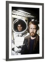 Alien, 1979 directed by Ridley Scott with Ridley Scott with Sigourney Weaver (photo)-null-Framed Photo