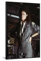 Alien, 1979 directed by Ridley Scott with Sigourney Weaver (photo)-null-Framed Photo