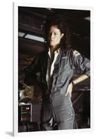 Alien, 1979 directed by Ridley Scott with Sigourney Weaver (photo)-null-Framed Photo